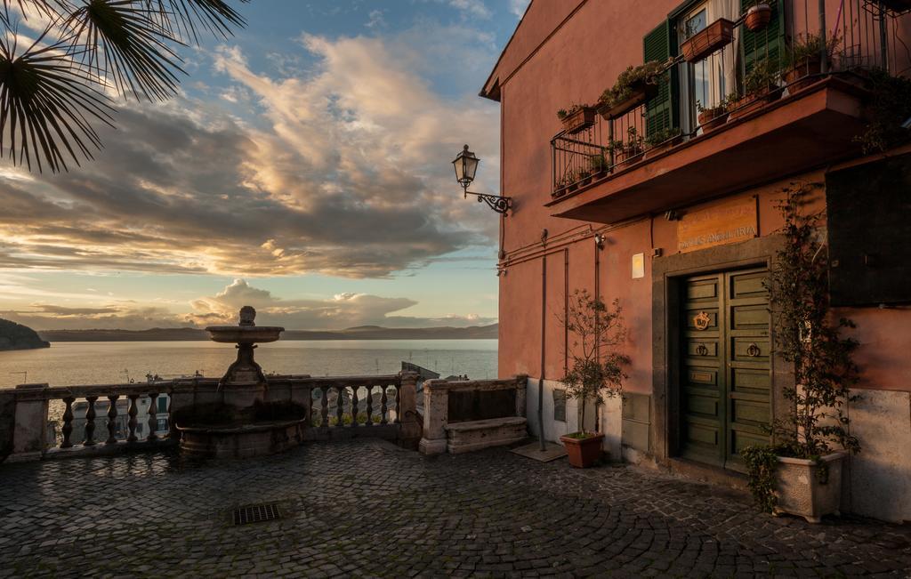 Domus Angularia Hotel Anguillara Sabazia Exterior photo